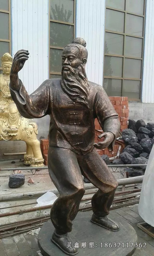 太极人物校园铜雕