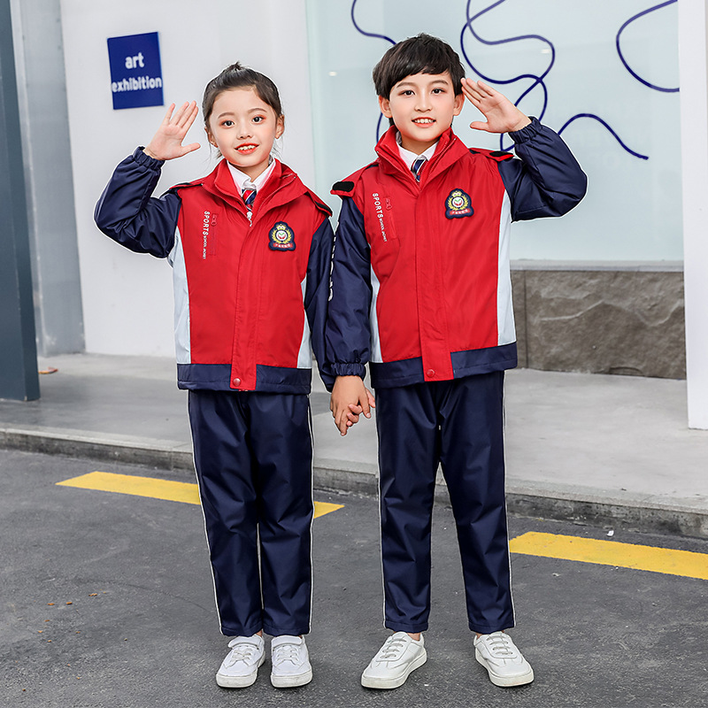 中小学冲锋衣班服定制艾咪天使团体服校服批发