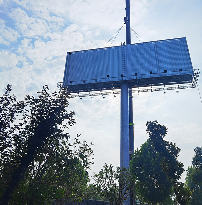 高炮广告牌厂家户外单立柱广告塔制作公司造价省钱省心