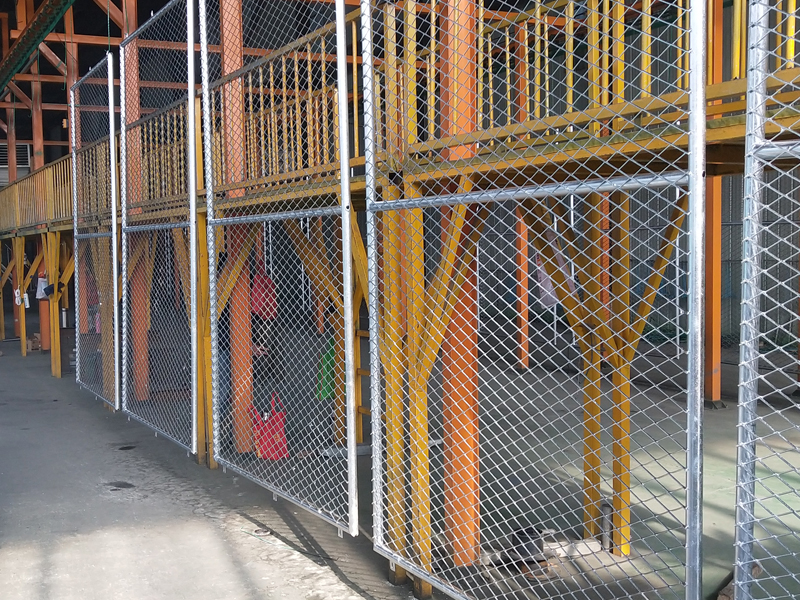 钢板网护栏a冲压钢板网护栏规格a钢板网护栏厂家耕骐提供