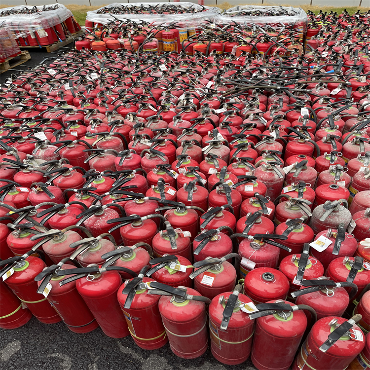 东城储压式灭火器回收 收购消防设备 水雾灭火器回收价格