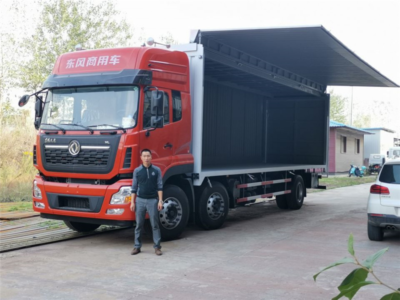 飞翼车价格/9米6飞翼厢式货车那个好/东风飞翼车厂家