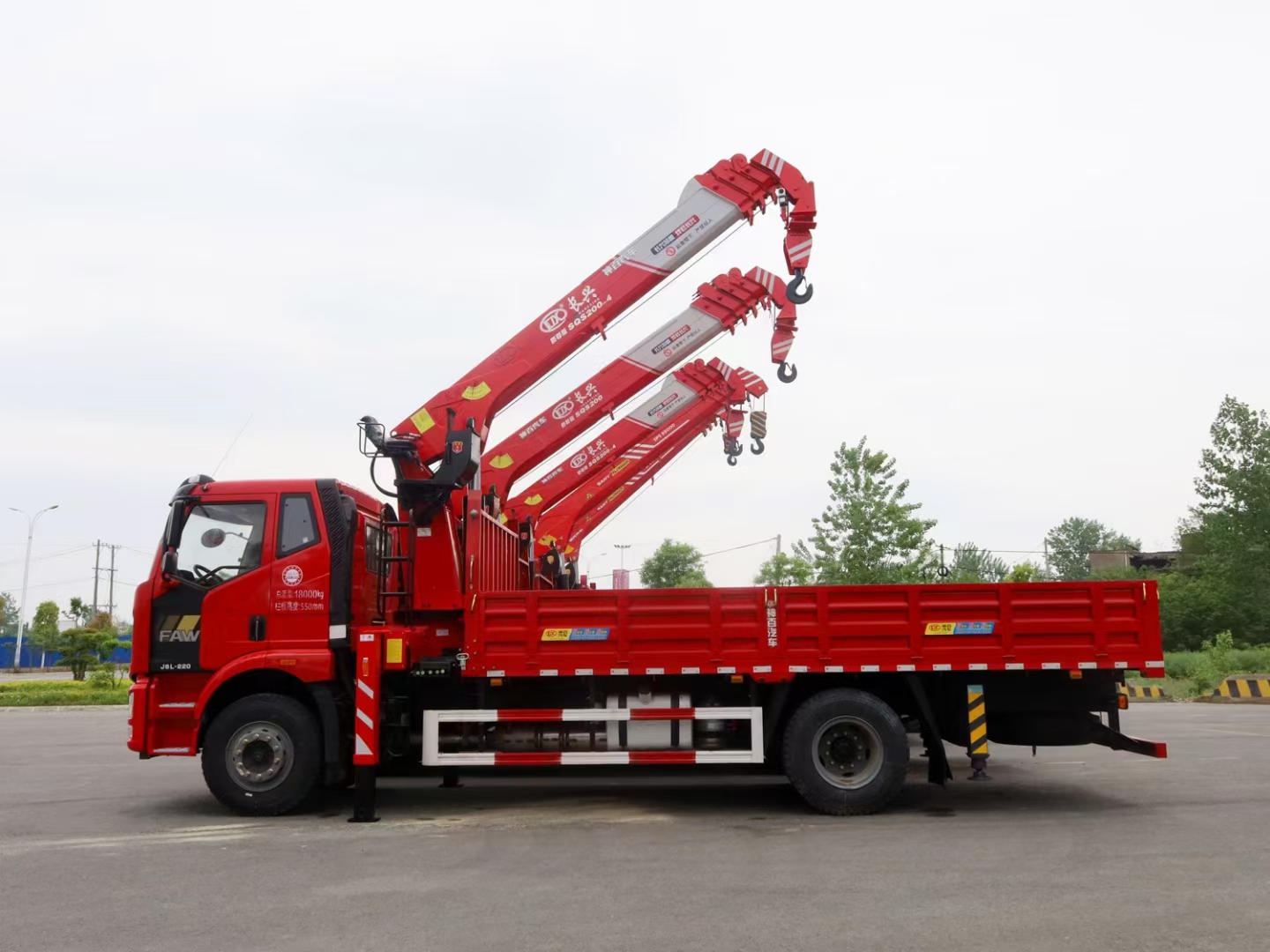 国六解放j6随车起重运输车