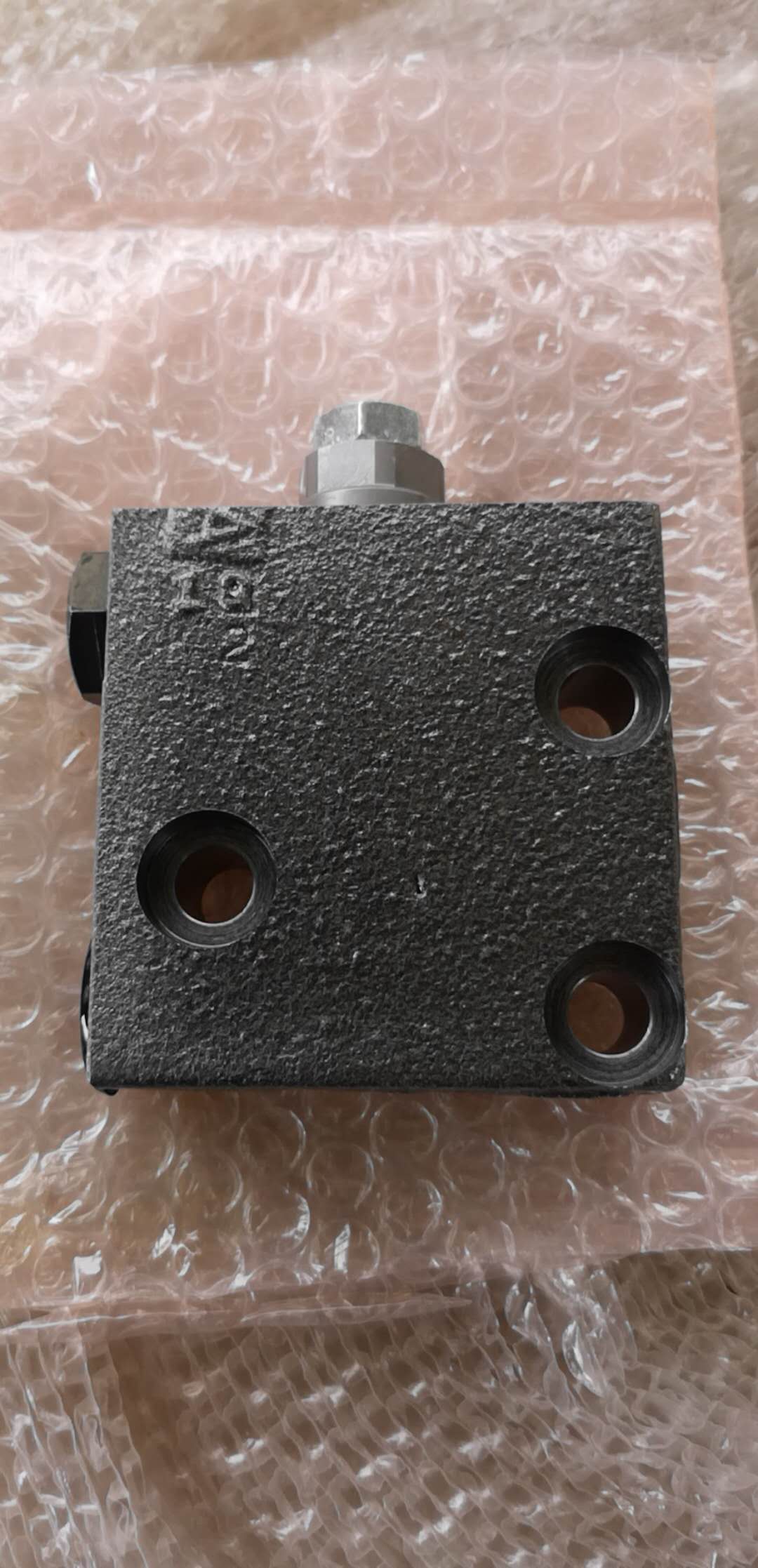 小松挖掘机自压减压阀pc-7 8小松原厂自减压阀