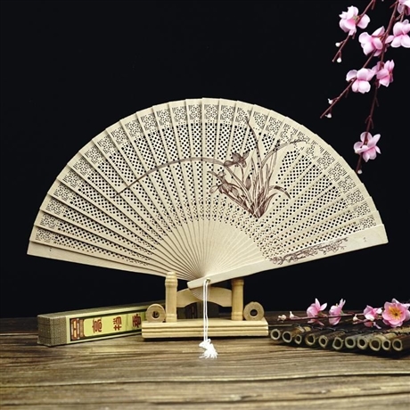 中国风檀香木扇子折扇镂空香木扇女士古风扇子高档香木扇印logo