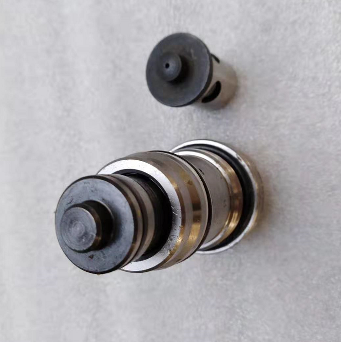 小松挖掘机原厂压力补偿阀 pc200 220 300 360-7 8原装补偿阀