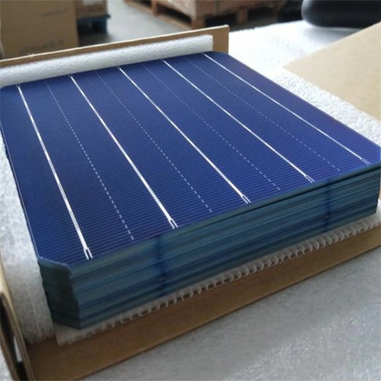 太阳能电池帆板图片