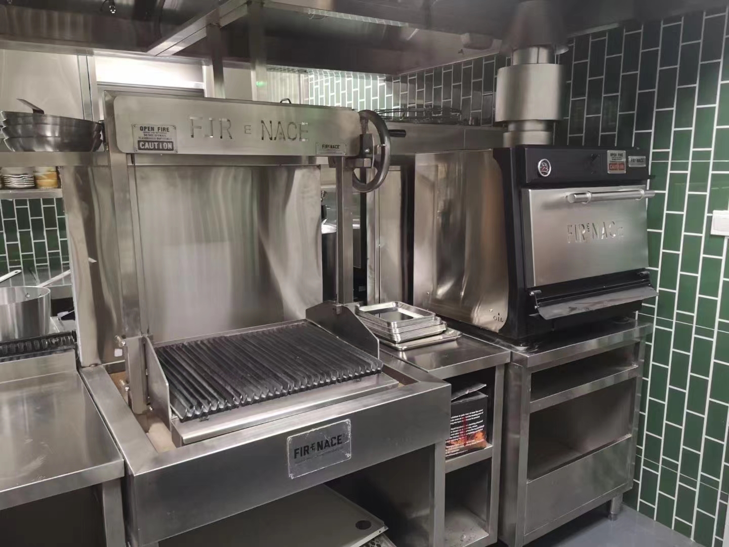 黑珍珠餐厅用牛排炭火设备firenace定制牛排炭烤炉高温炭火烤炉