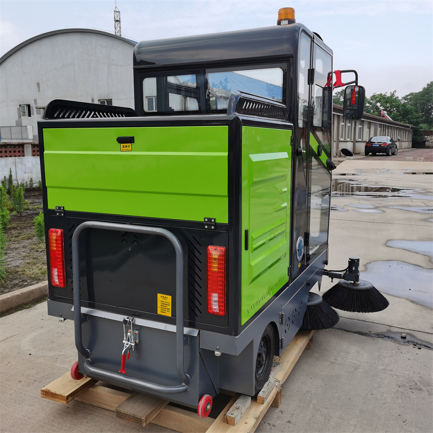 河北唐山电动扫地车吸尘车一辆批发