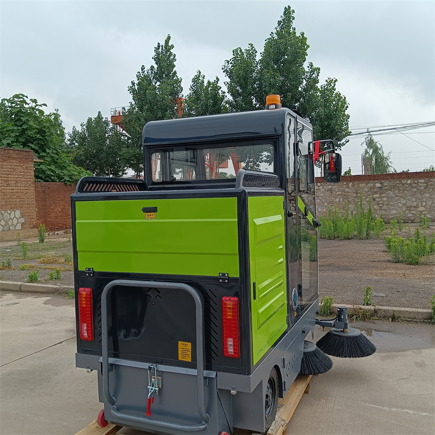 驾驶式全封闭扫地车 大型户外小区物业广场道路清扫车 纯电动驾驶式