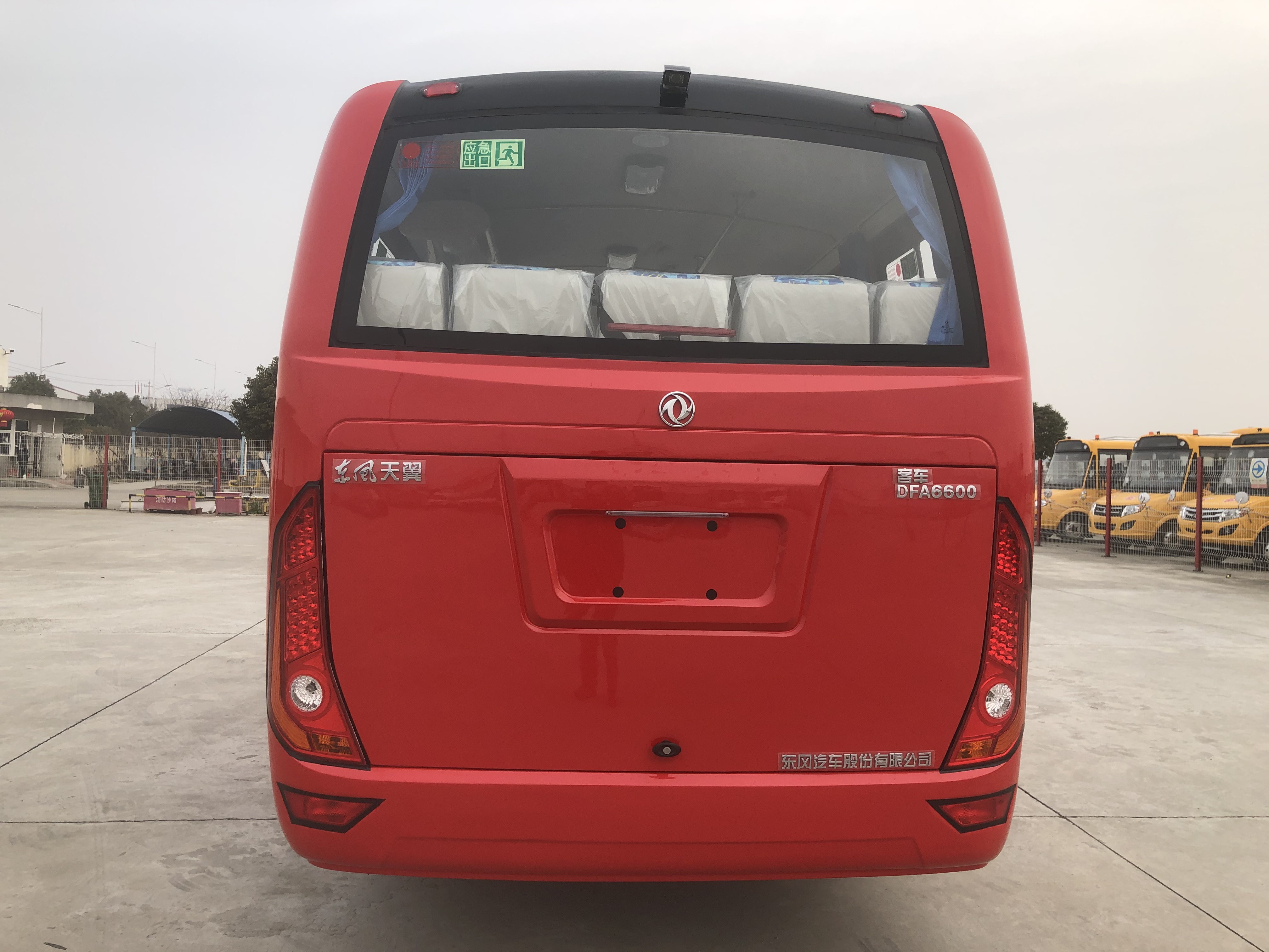 安徽国六19座中巴车 东风19座通勤车厂家