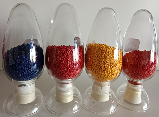 泽轩彩色母粒生产厂家 管材色母粒颜色齐全品质保证