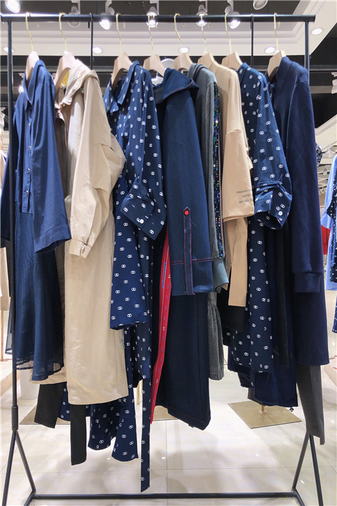 广州商务品牌cos女装折扣尾货走份批发