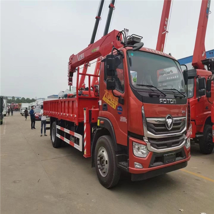 东风天锦国六7吨4节8吨吊