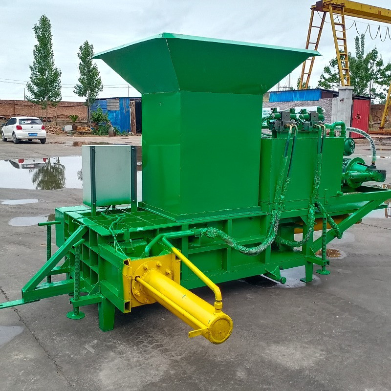 玉米秸秆膨化饲料机方捆蒜皮压块机腾瑞玉米秸秆青储机