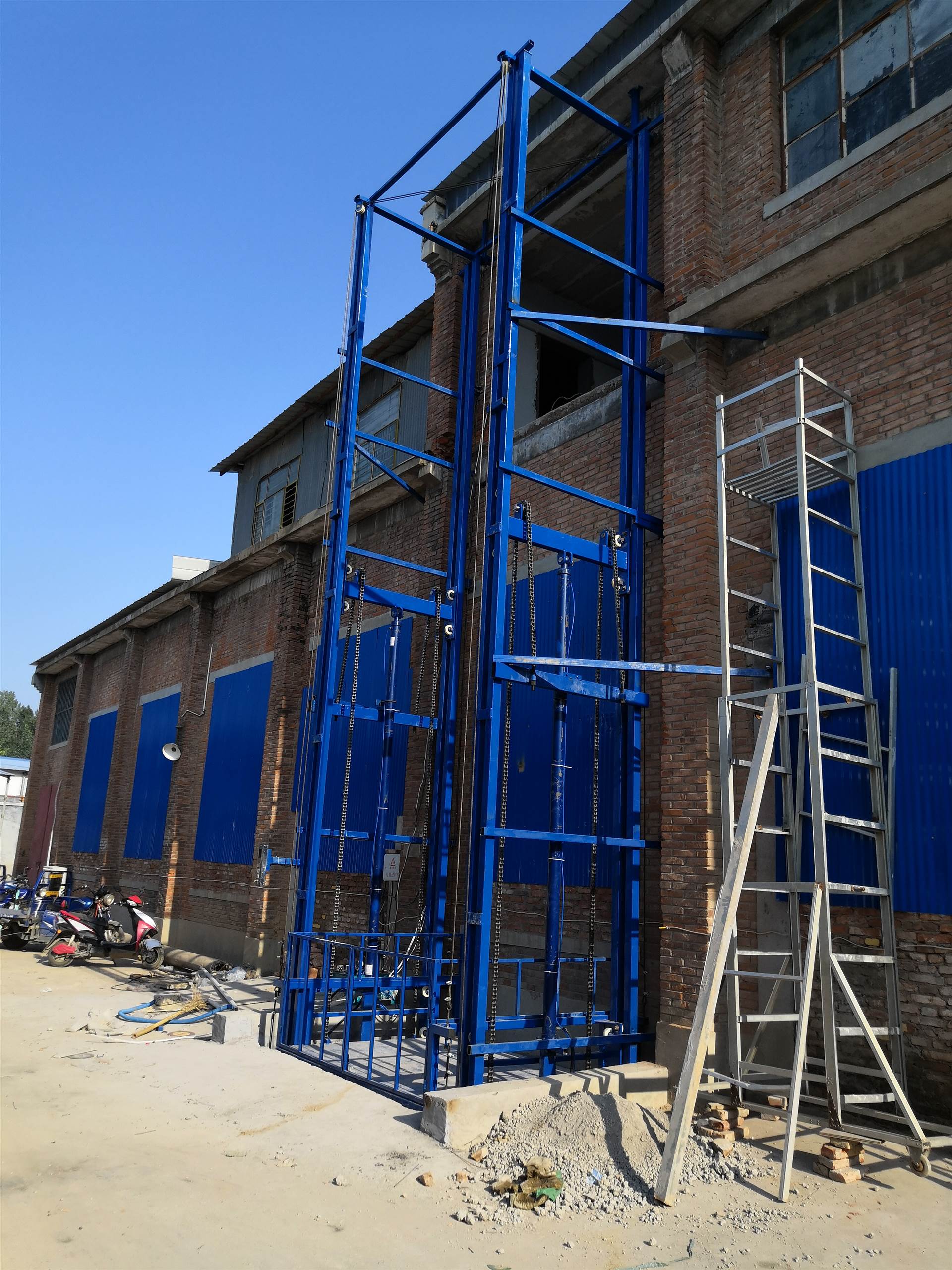 河南升降货梯生产厂家