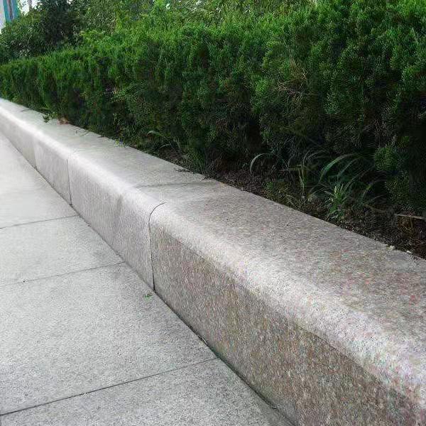 五莲红路缘石花岗岩石材厂家五莲红价格道牙路边石侧石