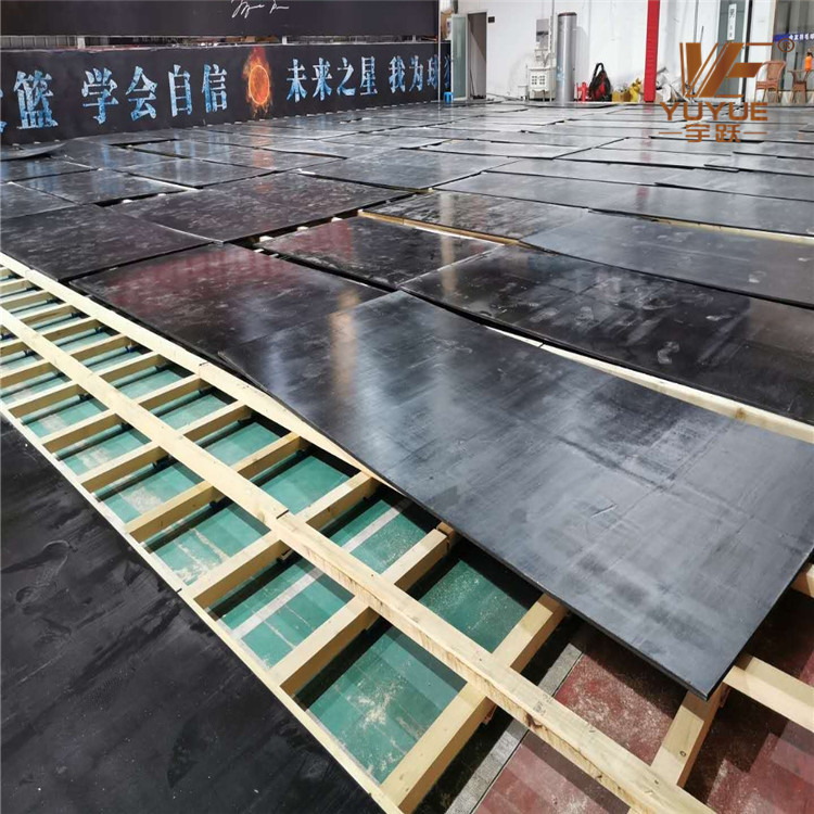 佛山运动地板厂 体育运动木地板 批发包施工