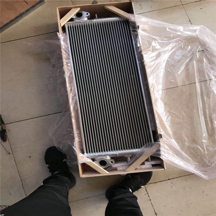 柳工855n国二板翅液压散热器水箱柳工装载机驾驶室发动机罩变
