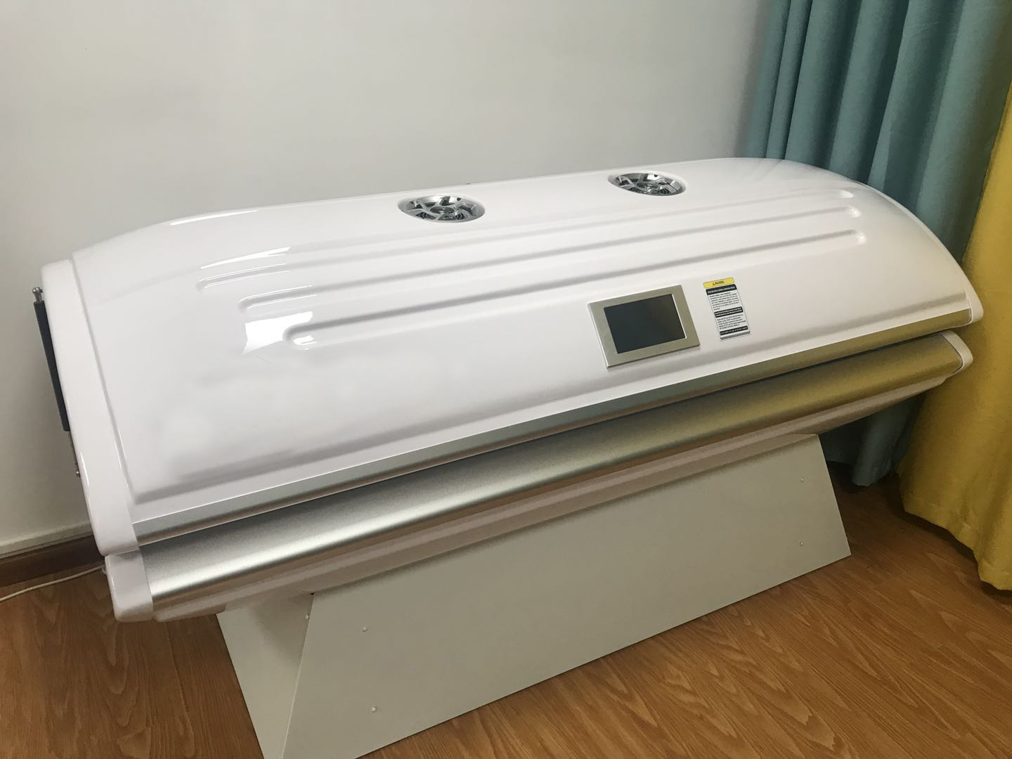 广州美白仓美容仪器全身光疗光子嫩肤美容抗衰太空舱