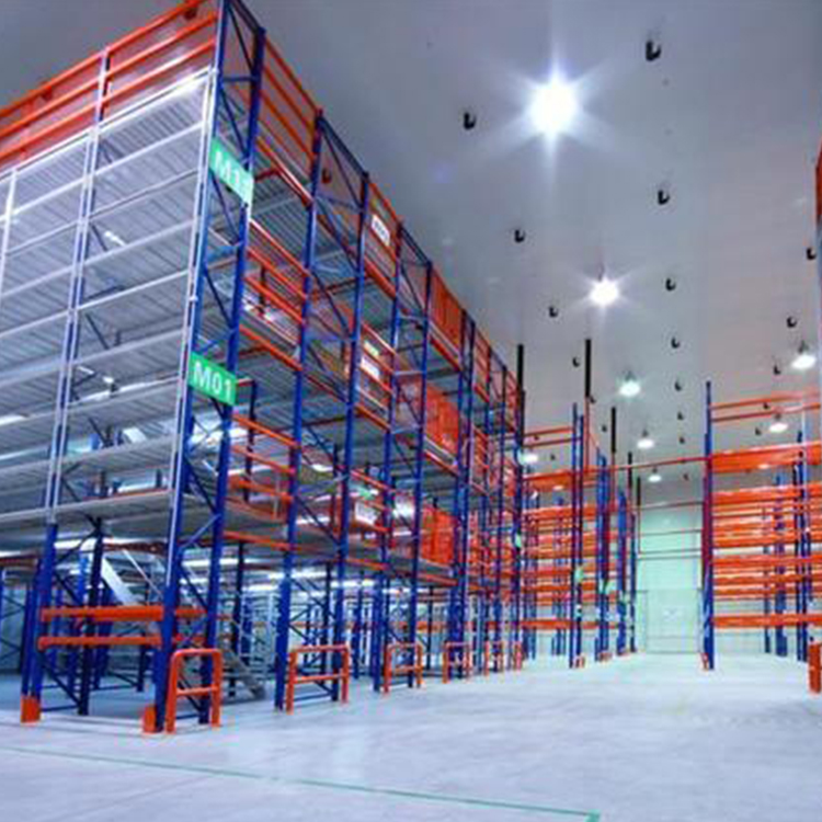 阁楼货架仓库二层