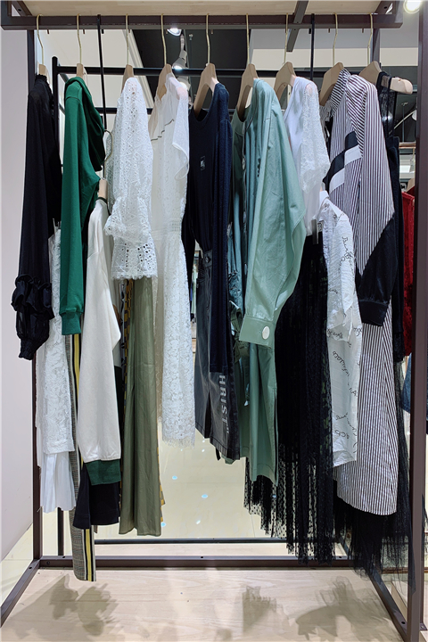 成都品牌女装折扣批发中心