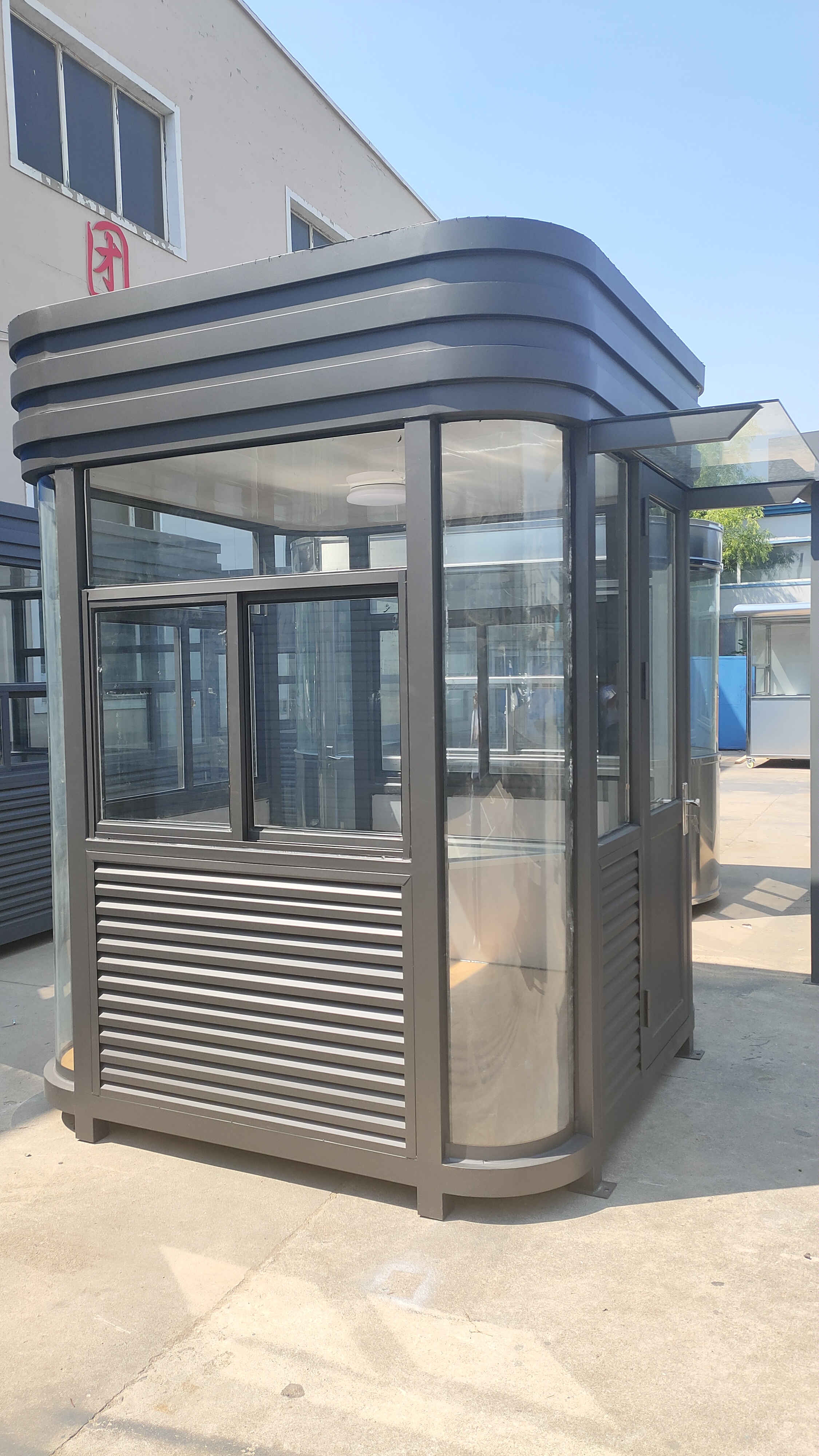 盘锦物业门卫岗亭值班门卫岗亭玻璃形象站台厂家