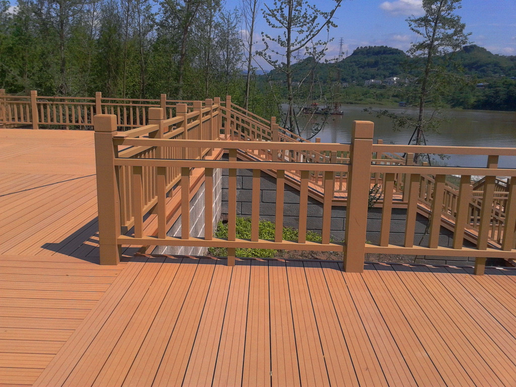 塑木地板定制格林美品牌塑木地板加工生产质量保证