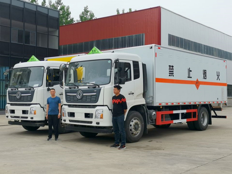 东风天锦10吨国六爆破器材运输车