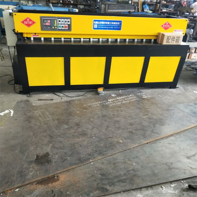 马鞍山剪板机厂家 2米电动剪板机 液压剪板机