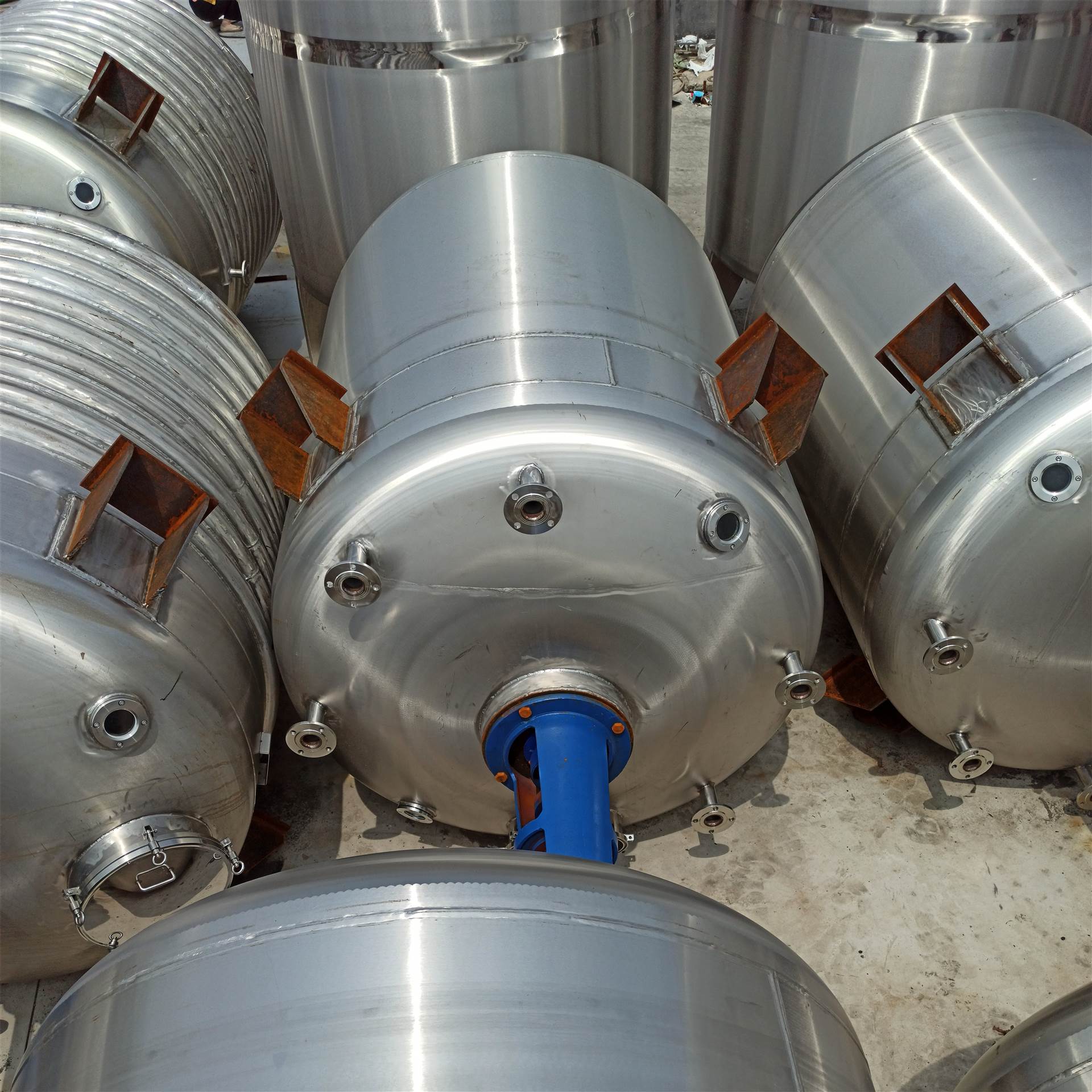 不锈钢反应釜生产厂家支持定制型号齐全宝元