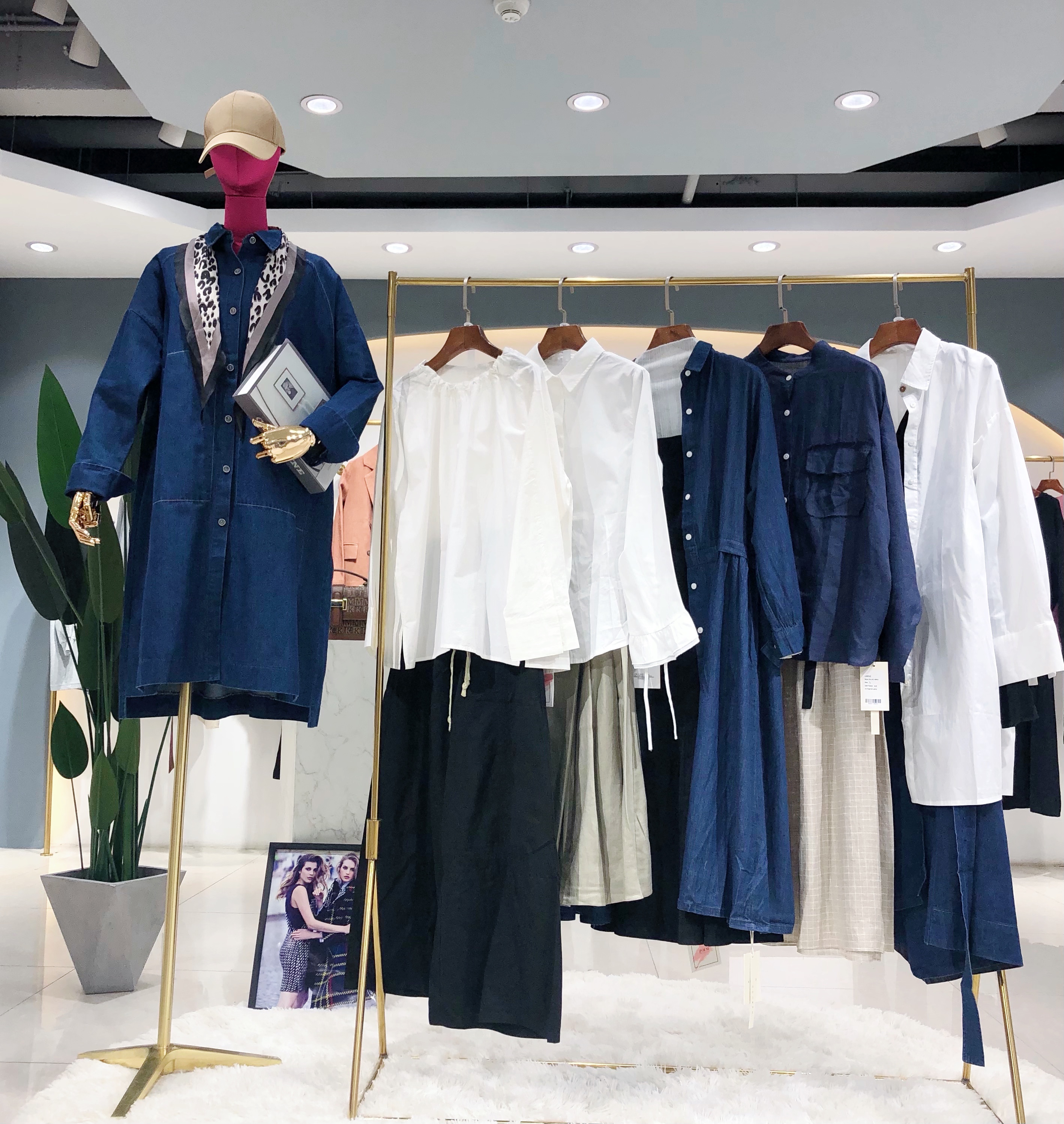 双面呢大衣 自由鸟女装 jessie女装 重庆女装批发