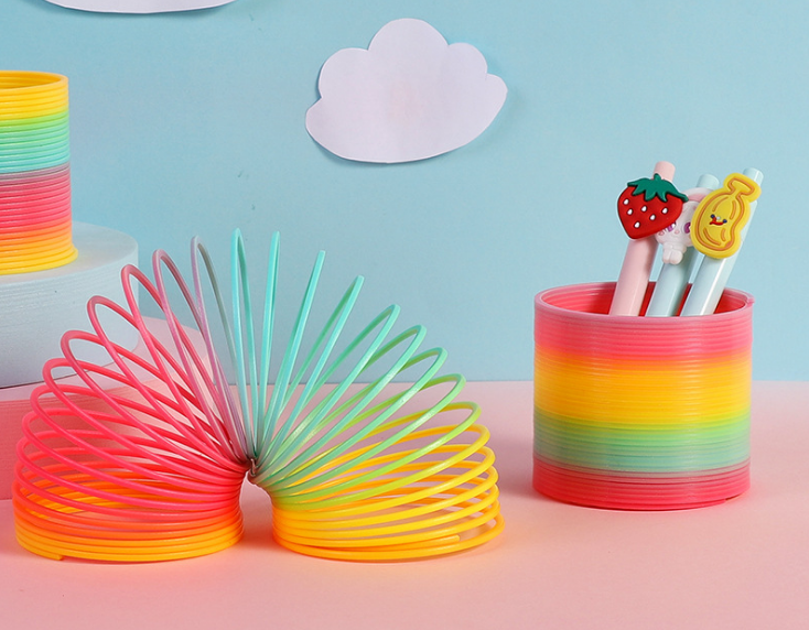 大号魔力彩虹圈益智玩具塑料弹簧圈创意益智叠叠圈彩色弹力圈批发