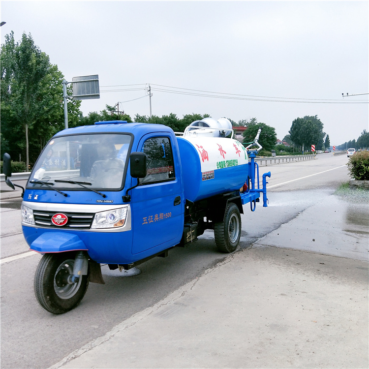 維護三輪霧炮灑水車通宇農用灑水車供應小型灑水車廠家當陽效果