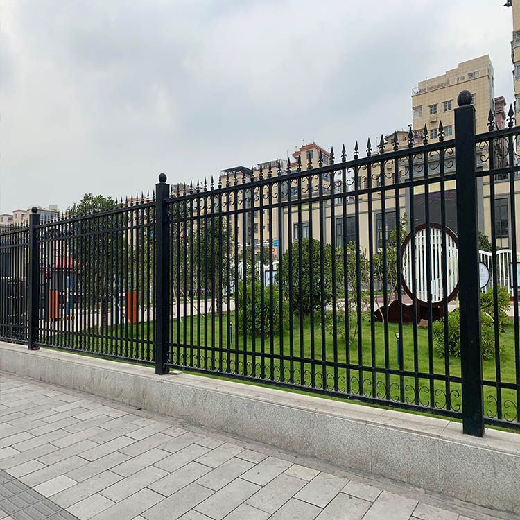 中山工业园围墙栏杆厂家三横杆组装型栅栏价格学校锌钢隔离栏杆