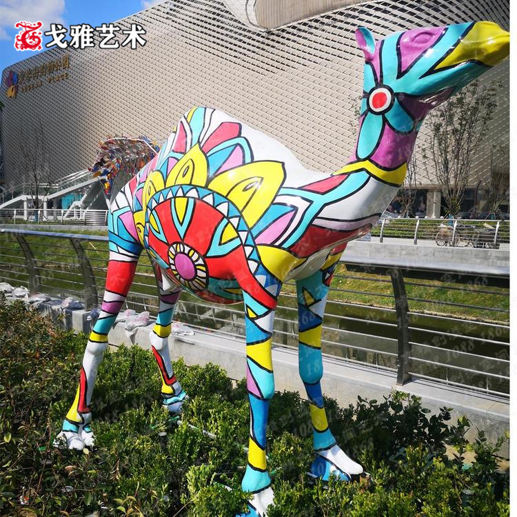 宿州玻璃钢浮雕雕塑 玻璃钢运动剪影人雕塑 玻璃钢雕塑全家福