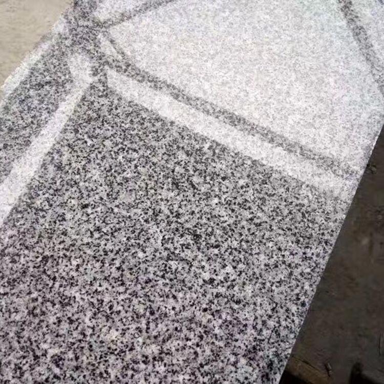 芝麻灰花岗岩楼梯踏步板室内用楼道芝麻灰光面石材台阶石板