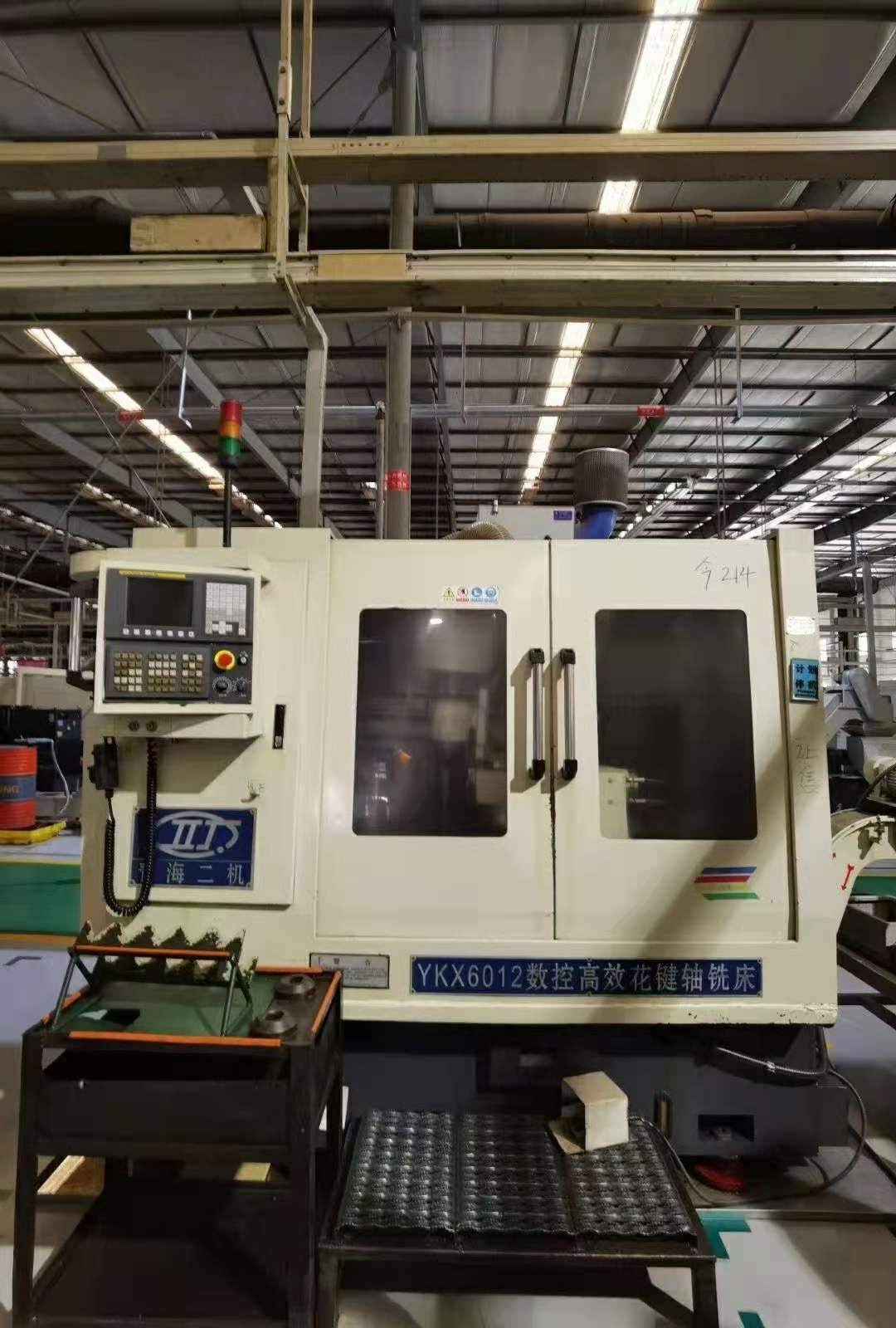 转让二手青海二机ykx6012数控高效花键轴铣床