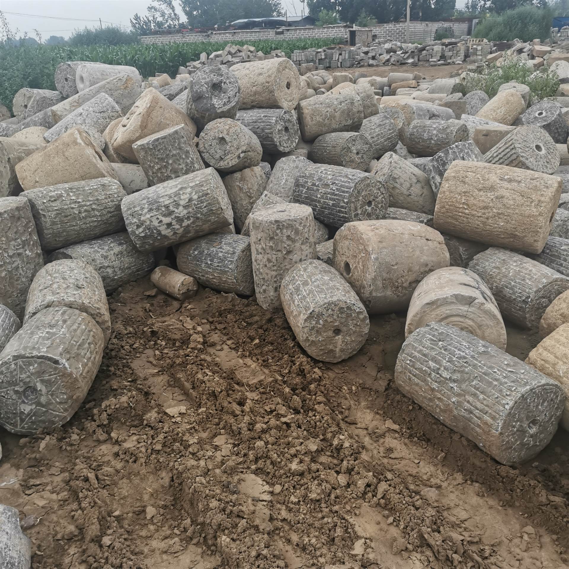 农村二手老青石磙旧碾坨花岗岩石磙河南地区电话报价