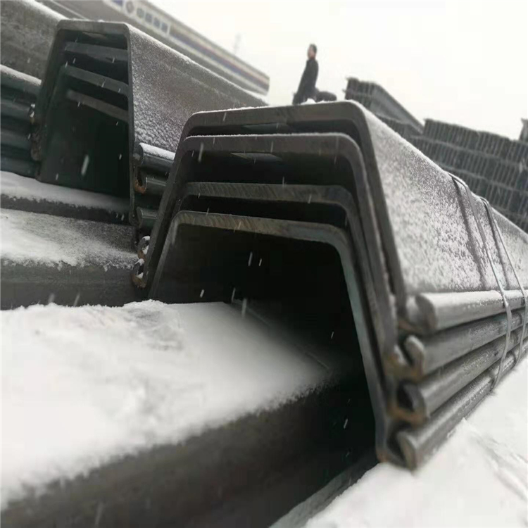 庆峰金属代理销售3号4号u型z型热轧钢板桩拉森止水钢板桩国标产品