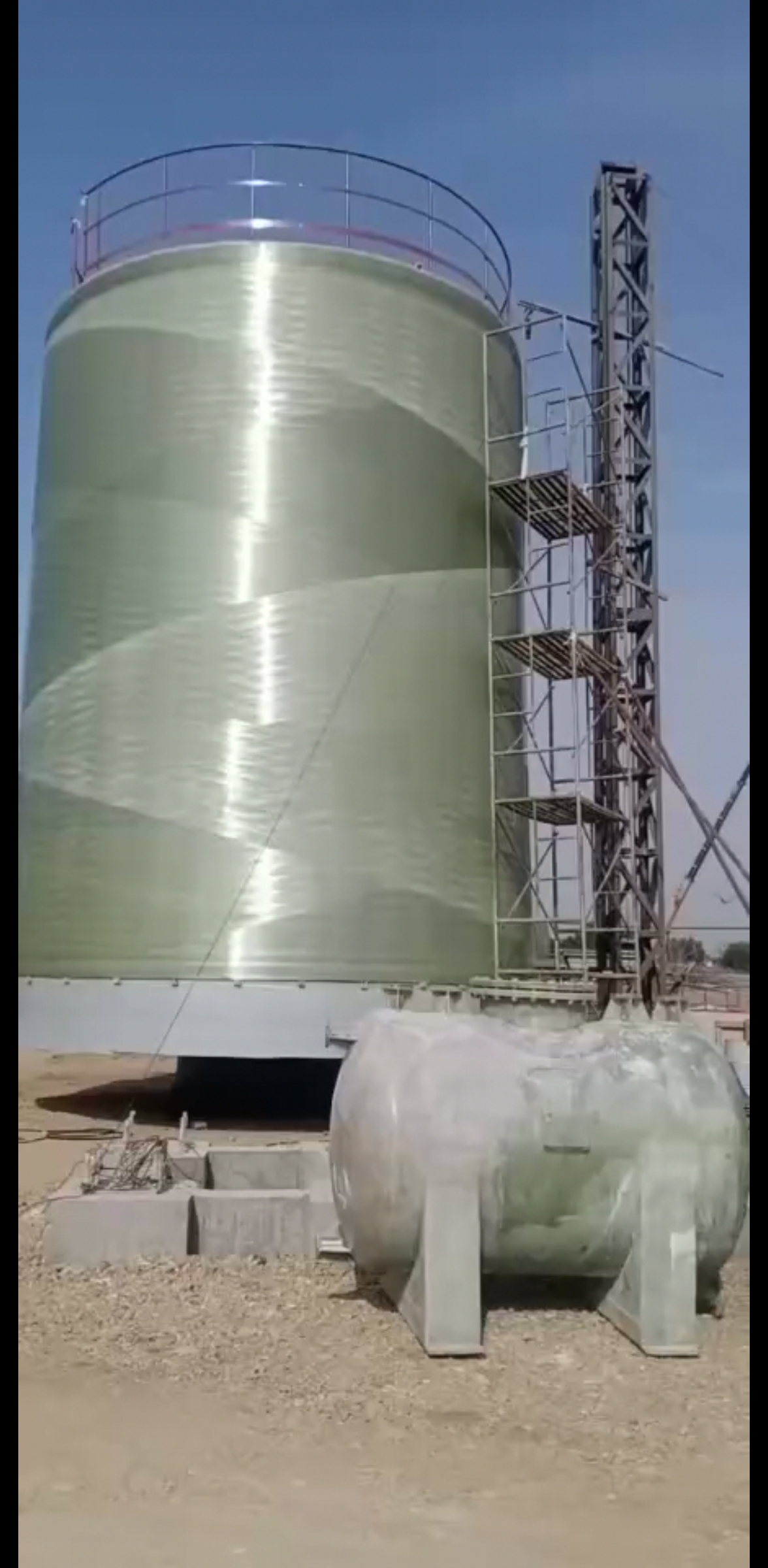 玻璃钢储罐加工 现场制作大罐 立式卧式化工罐 腾跃环保维修罐