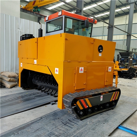 有机肥履带式翻抛机鸡牛羊猪粪便翻抛机农用物料履带翻堆机