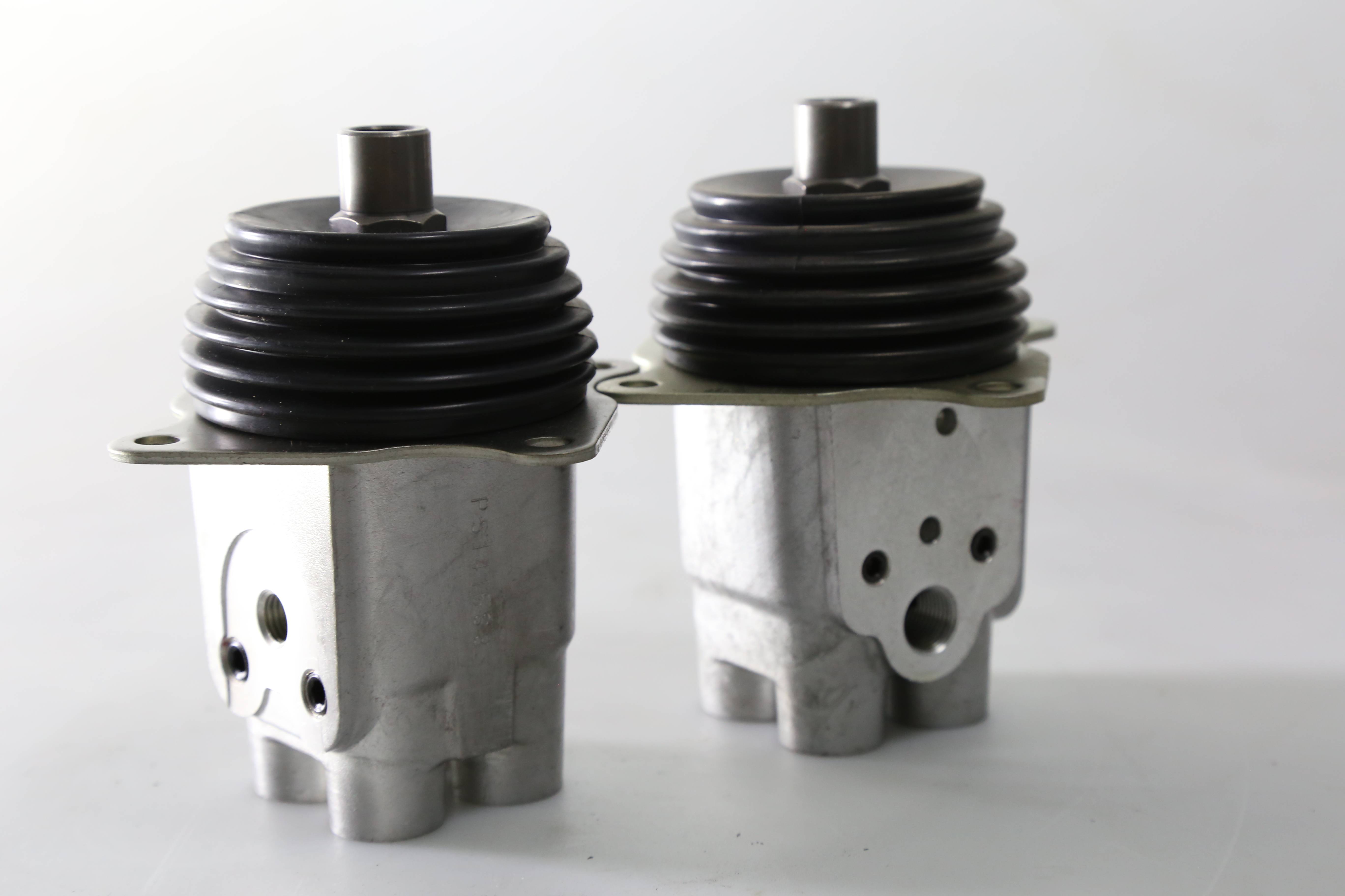 2021-07-21 02:42:58 品牌 小松挖掘机配件济宁松宇 型号 pc-7-8 类型