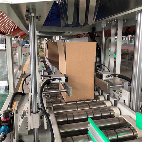 中意隆 全自动四角边装箱机 吸盘式装箱机 厂家定制