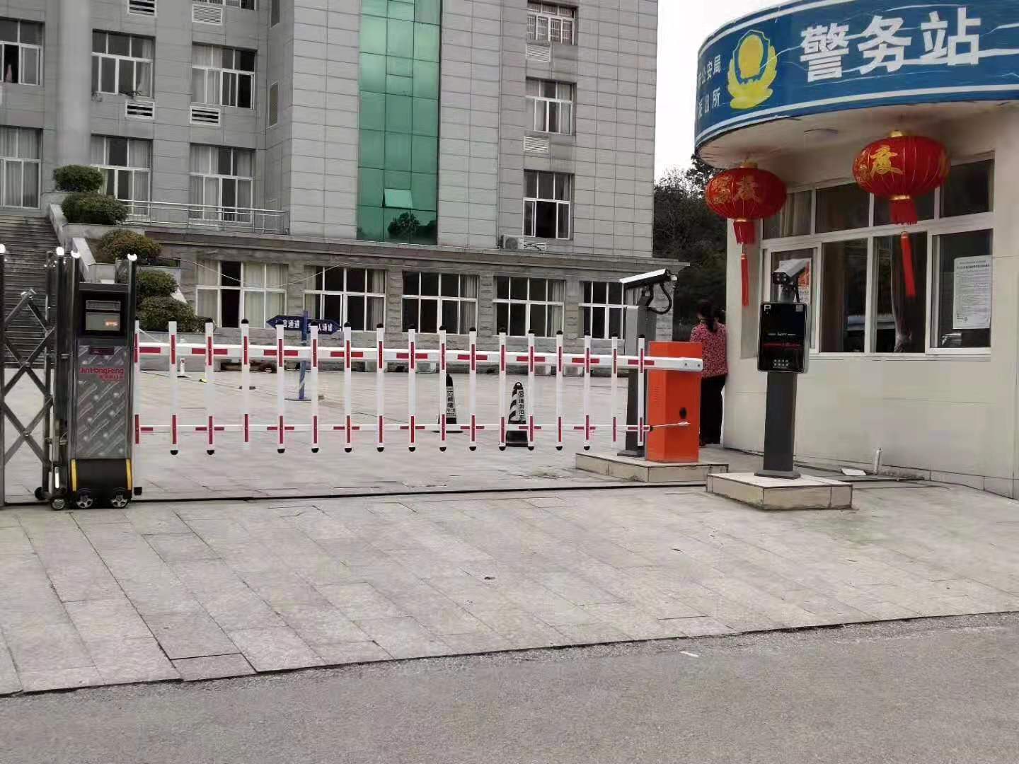 安庆大门电动升降杆 自动升降杆 电动起降杆 门禁自动升降杆