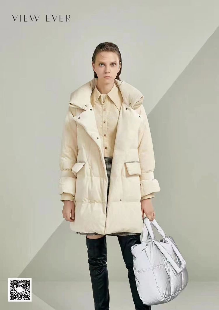 香港品牌维伊羽绒服21冬装高档羽绒服真毛领休闲时尚羽绒服直播实体店