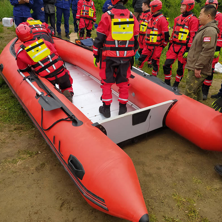 提高全民防灾意识 小型冲锋舟4-6人救灾应急冲锋舟橡皮艇价格