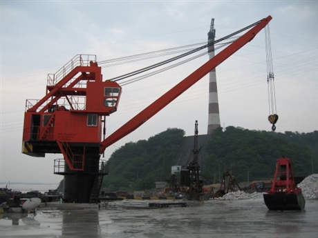 厦门回收旧码头行车厦门回收废旧码头行车厂家电话是多少