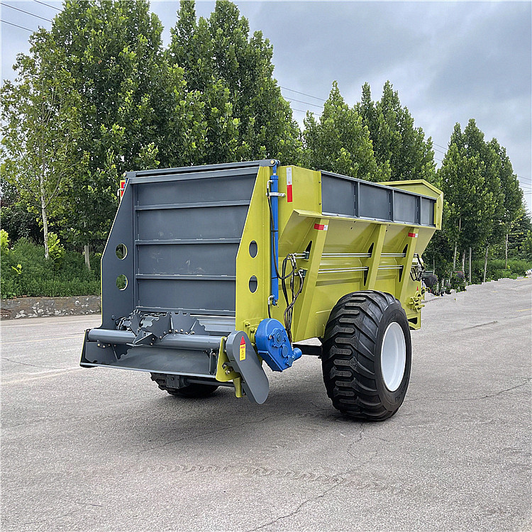 山东工厂生产新型撒粪机黏湿粪抛粪车湿有机肥撒肥机