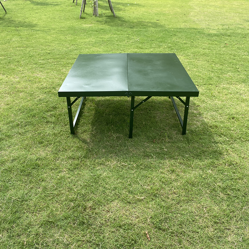 户外餐桌绿色餐桌静电喷涂烤漆工艺